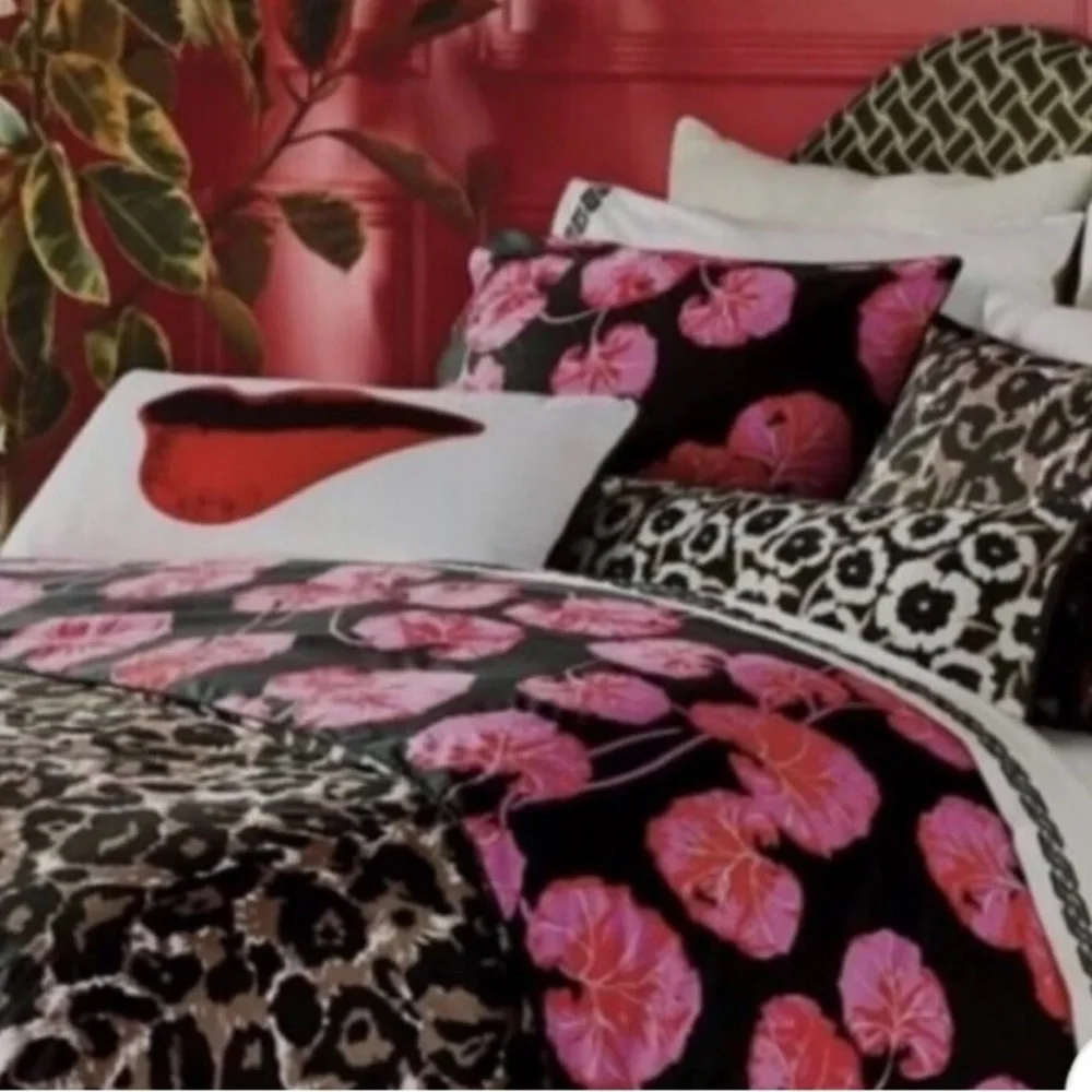 Leopard/Geranium Leaf Reversible Comforter - DVF for Target